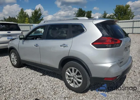 2017 Nissan Rogue S z USA, uszkodzony, nr VIN KNMAT2MT7HP573007